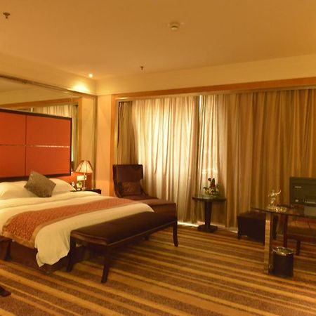Sprot-Life Garden Hotel Vuhan Kültér fotó