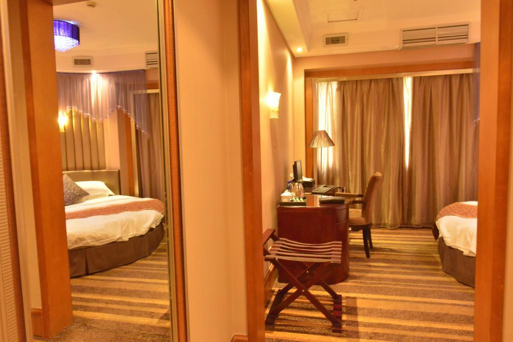 Sprot-Life Garden Hotel Vuhan Kültér fotó